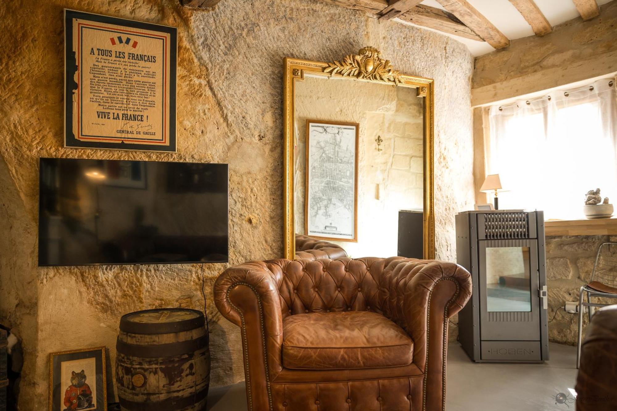 Chez Millouz - Triplex Semi-Troglodyte Apartment Pontoise Exterior photo