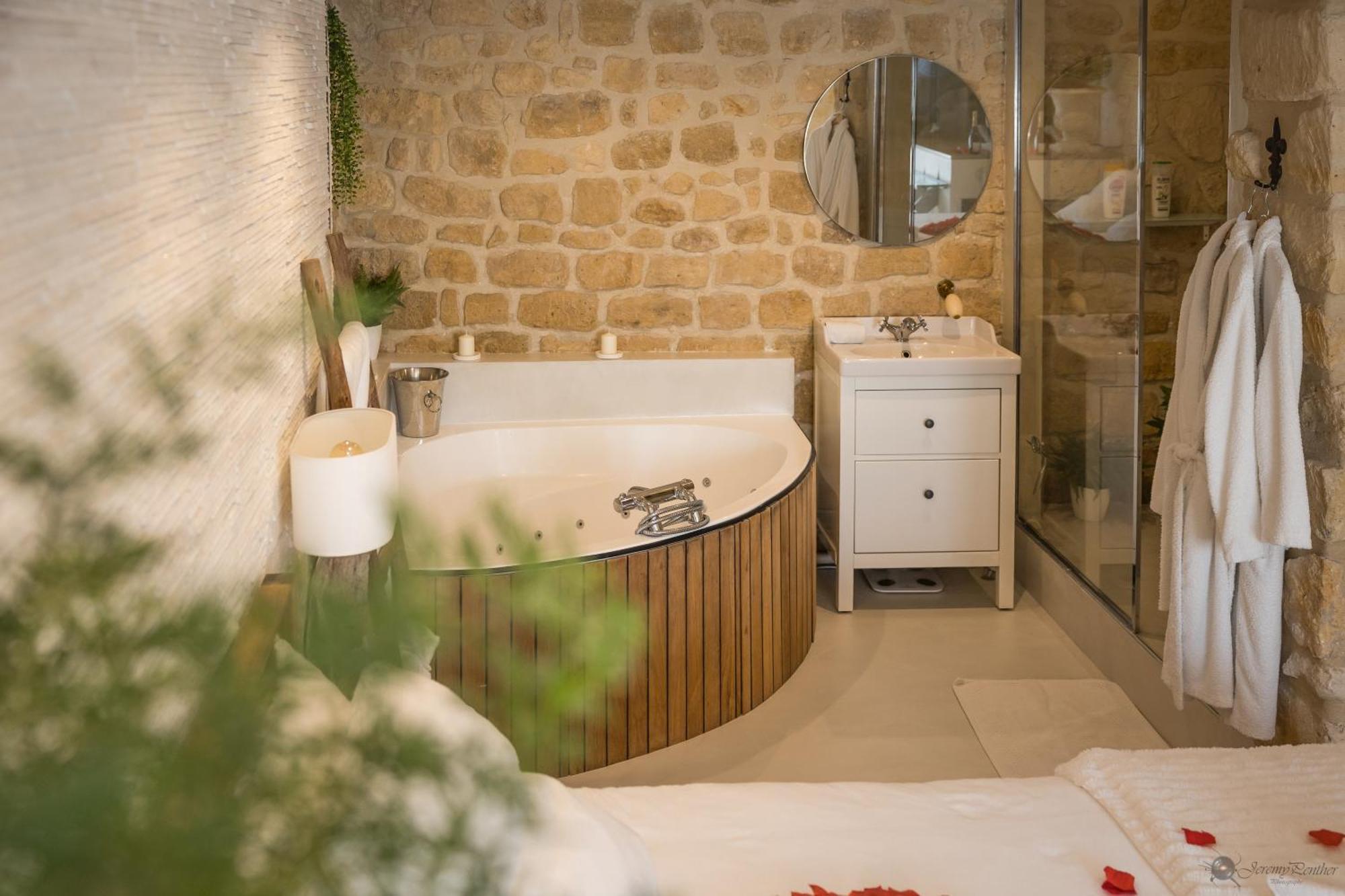 Chez Millouz - Triplex Semi-Troglodyte Apartment Pontoise Exterior photo